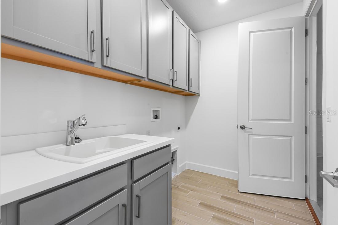 Image 31 of 38 For 668 Junonia Boulevard