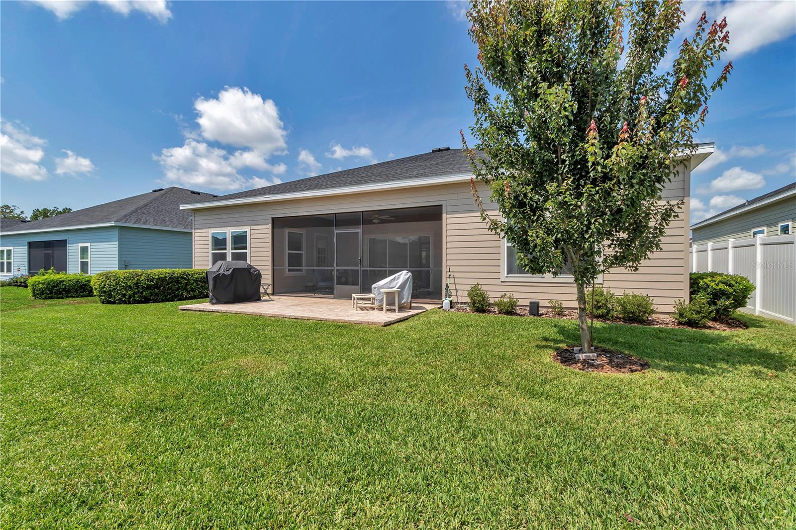 Image 11 of 49 For 7513 77th Avenue