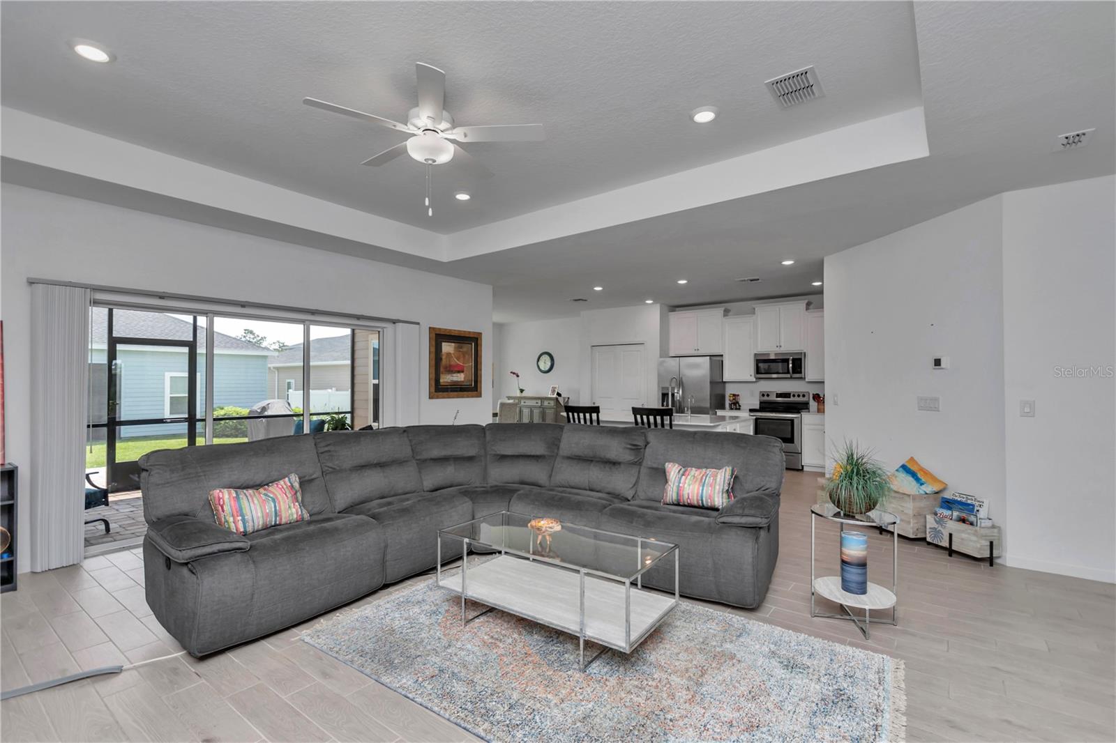 Image 21 of 49 For 7513 77th Avenue