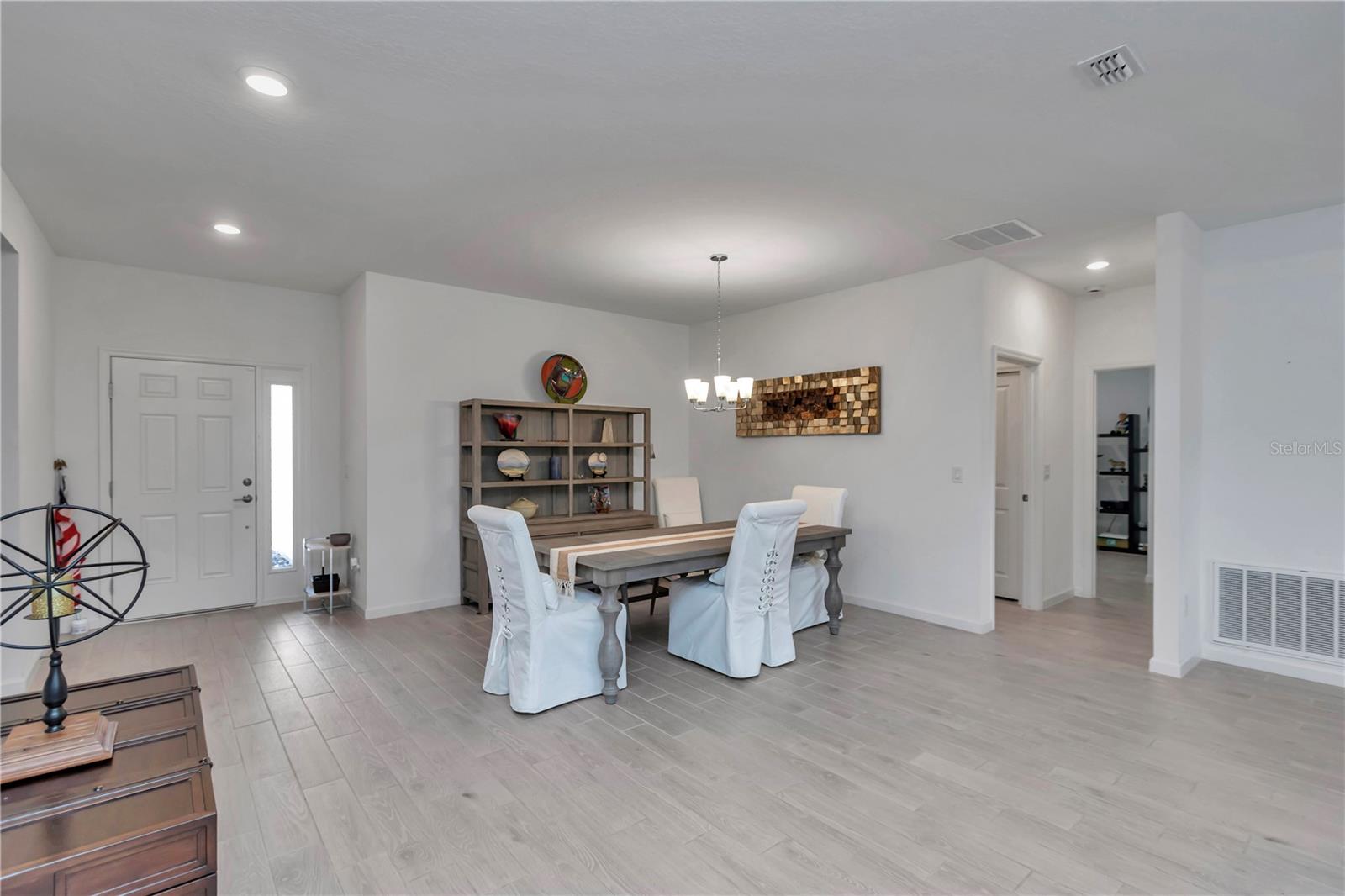 Image 22 of 49 For 7513 77th Avenue