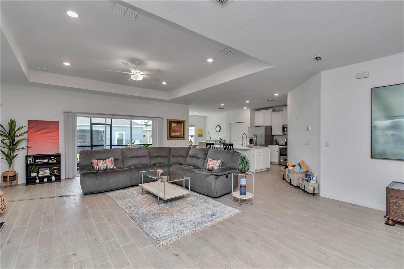 Image 6 of 49 For 7513 77th Avenue