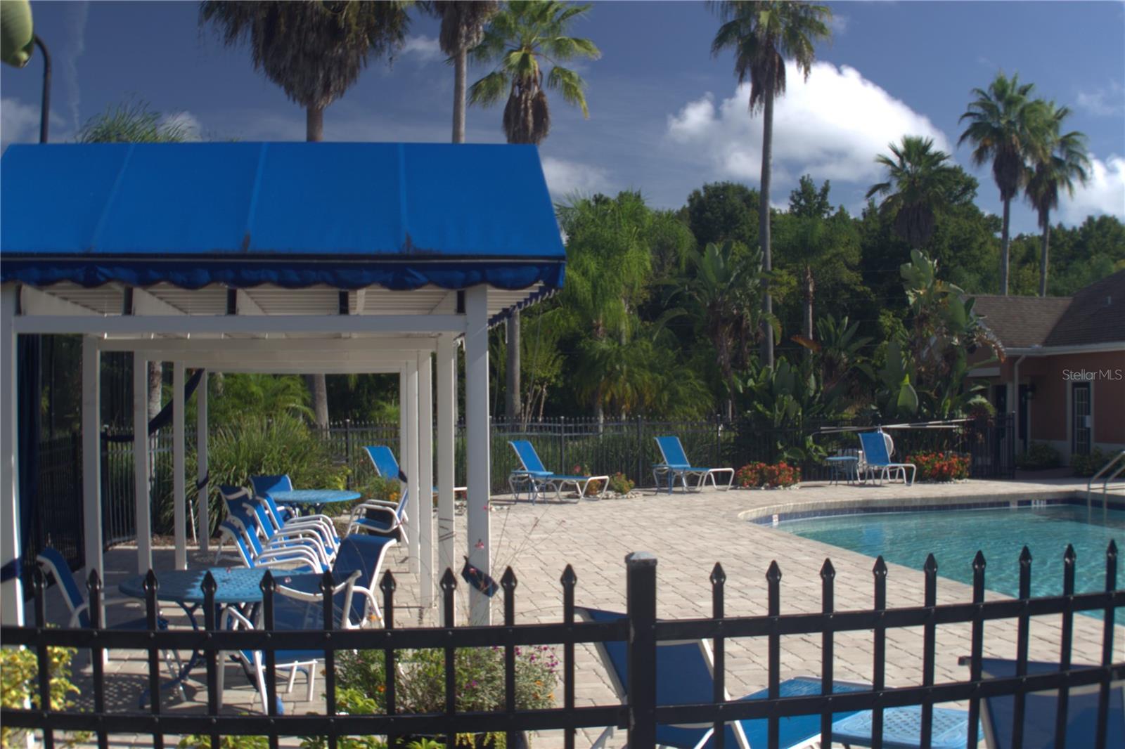 Image 23 of 25 For 1920 Summer Club Drive 300