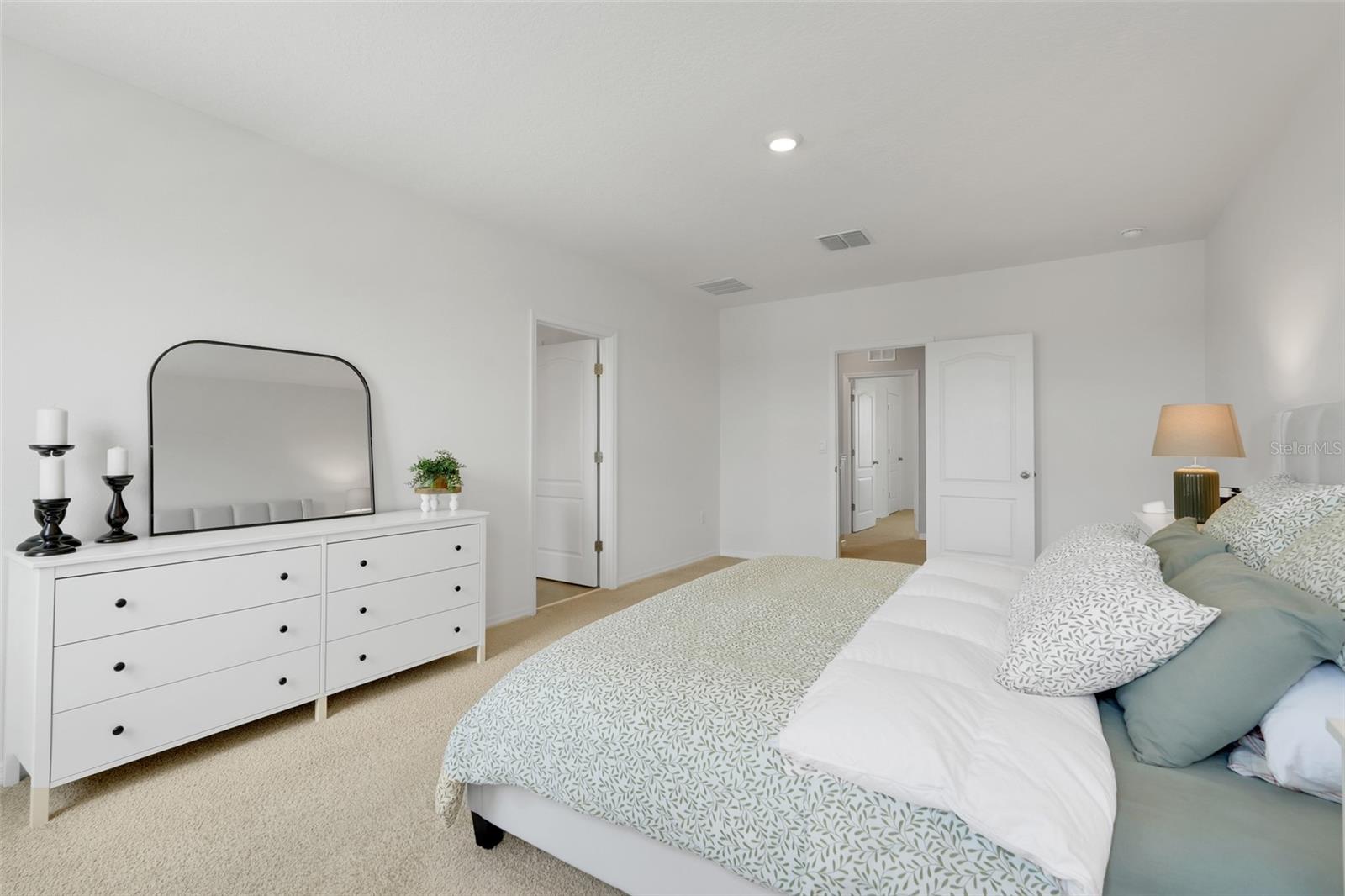 Image 16 of 35 For 4364 Deleon Street