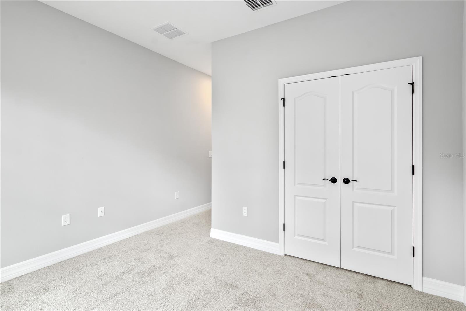 Listing photo id 39 for 13344 75th Court