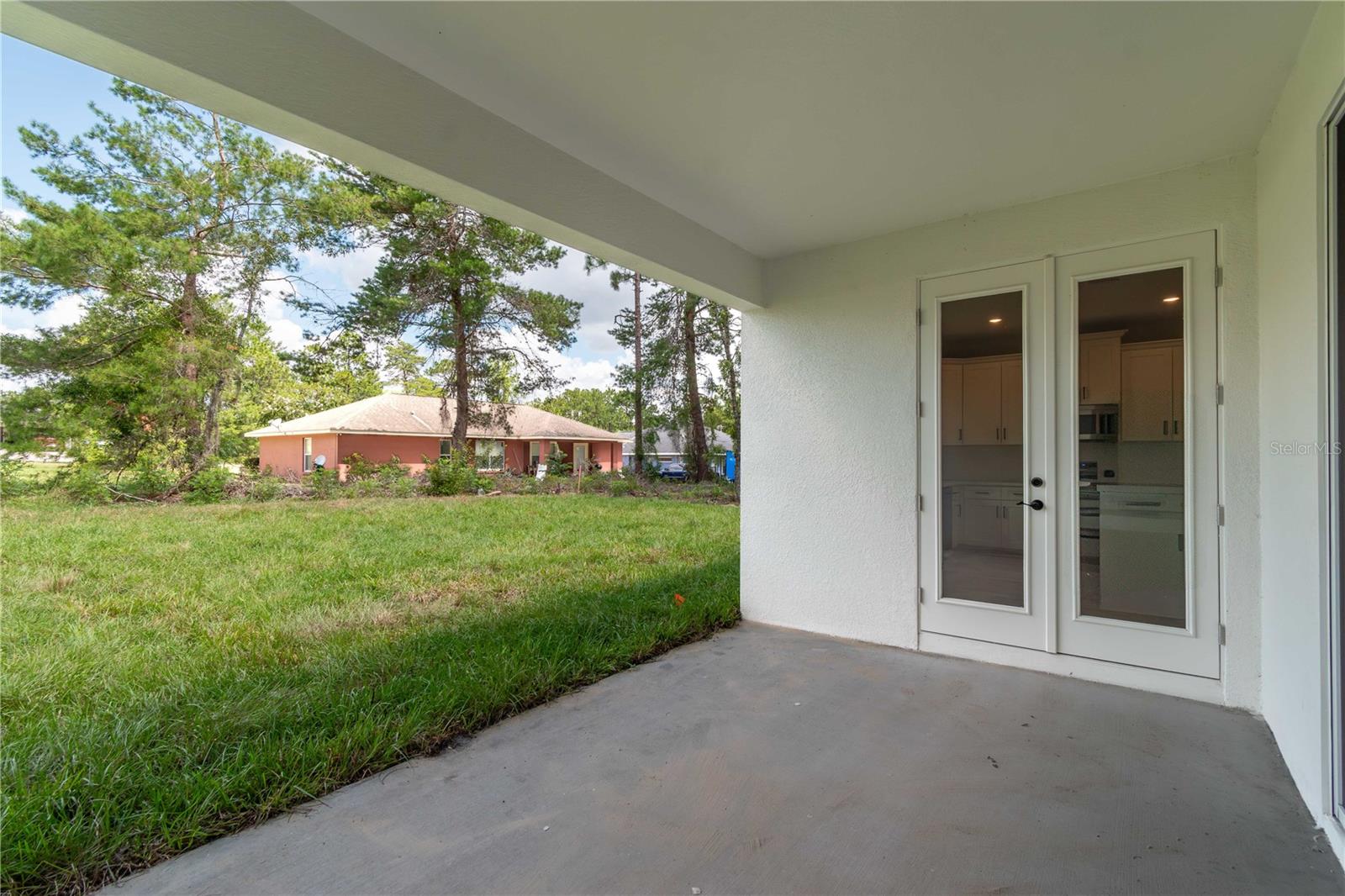 Listing photo id 47 for 13344 75th Court