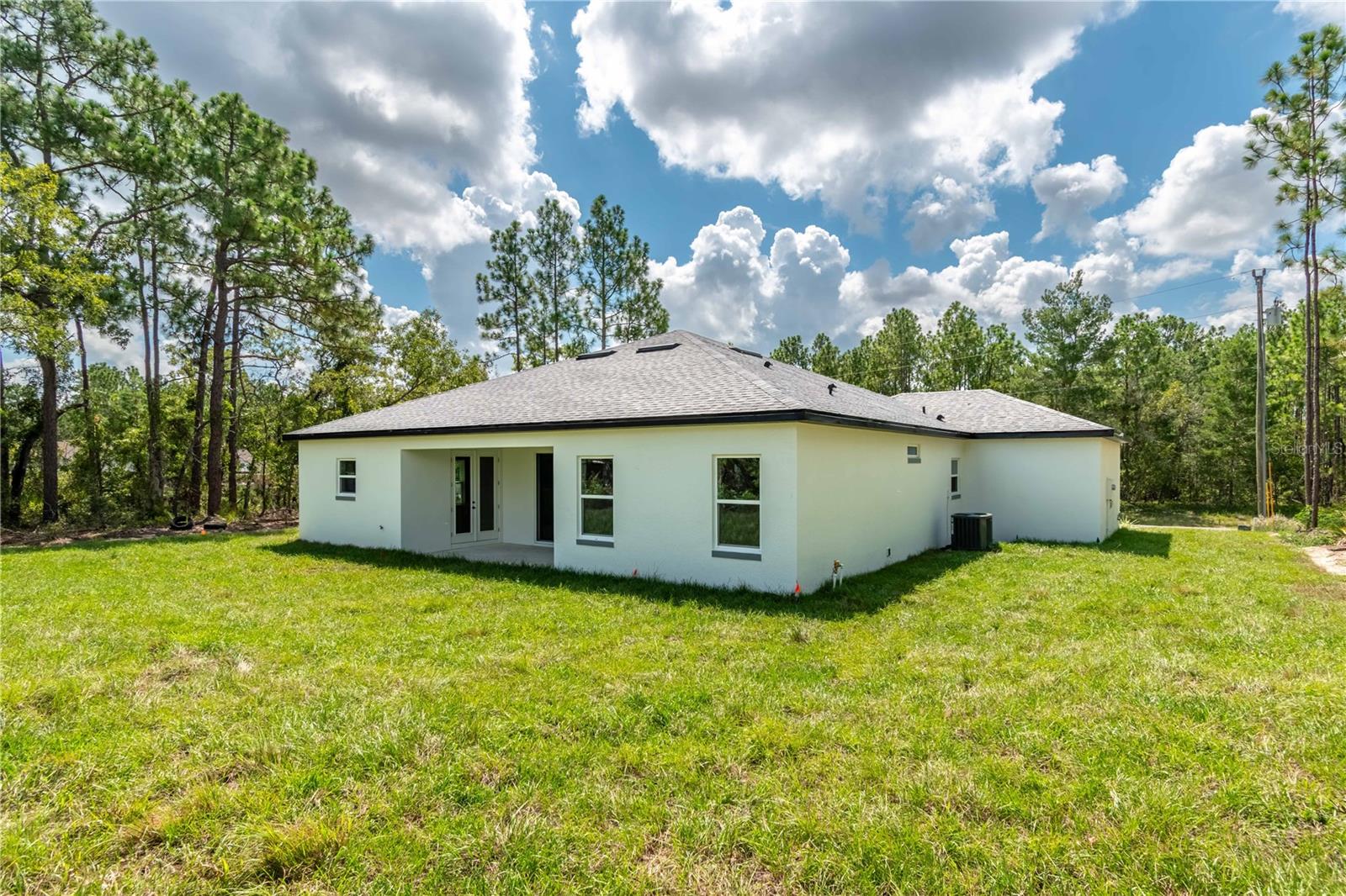 Listing photo id 50 for 13344 75th Court
