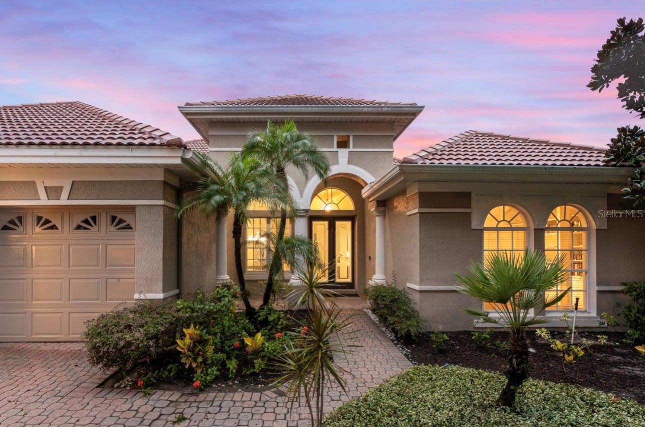 Image 4 of 32 For 8924 Heritage Bay Circle