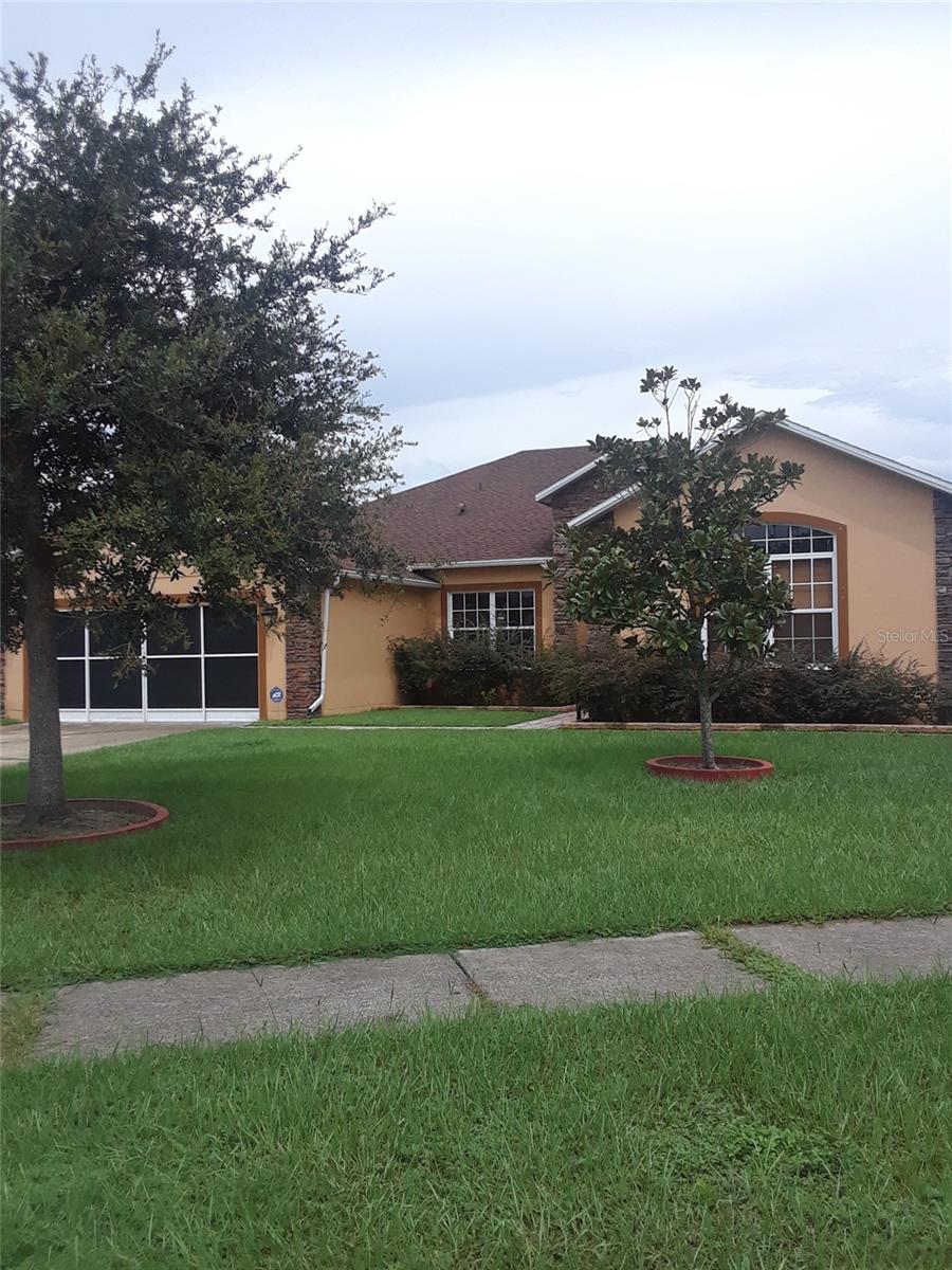 Image 3 of 31 For 4540 Ficus Tree Road