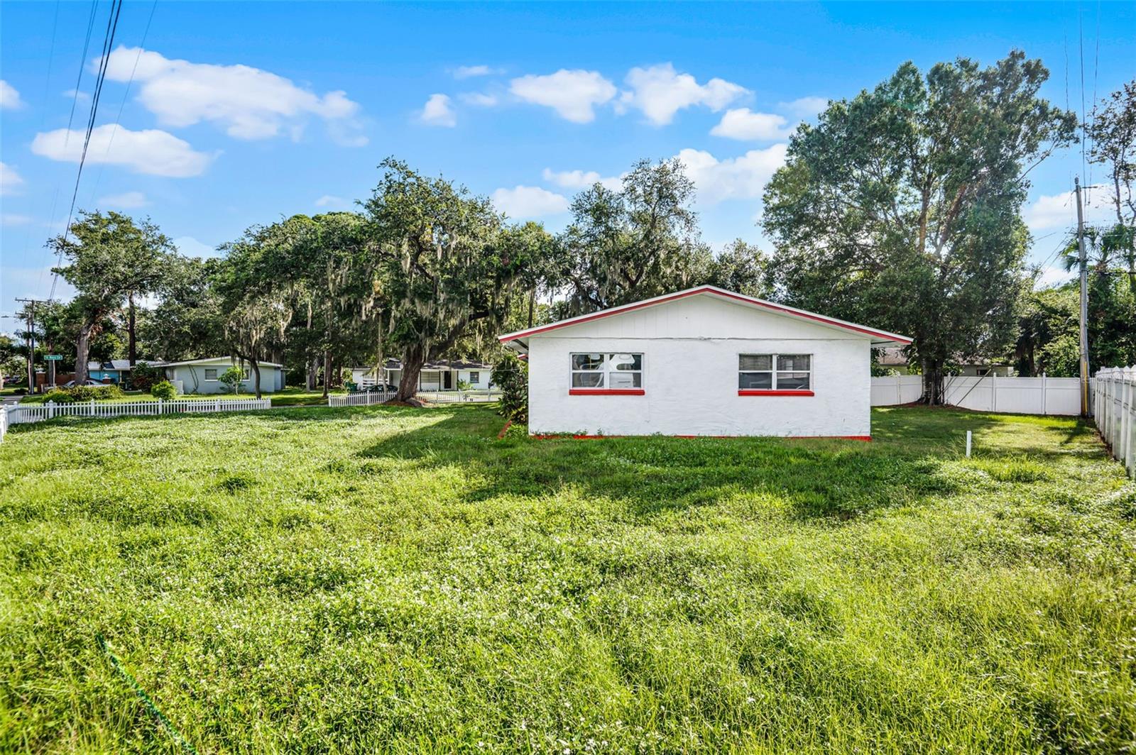 Image 6 of 21 For 1317 Moss Lane