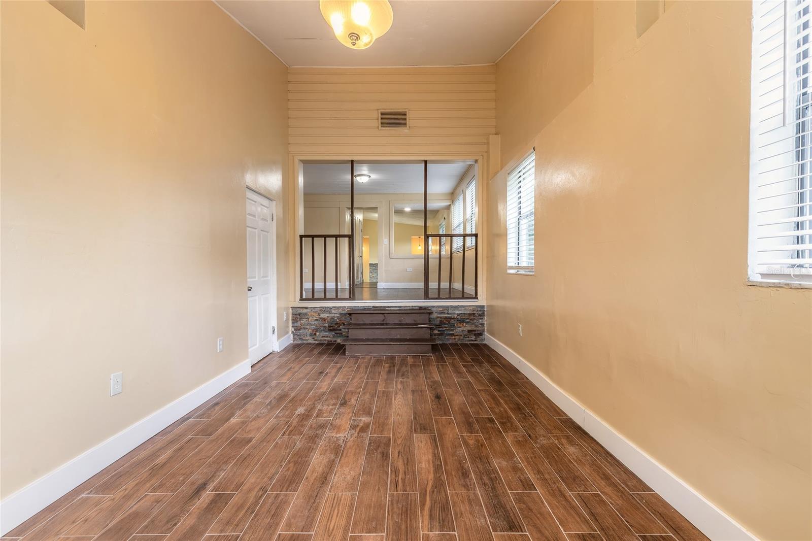 Image 4 of 37 For 730 Flanders Avenue