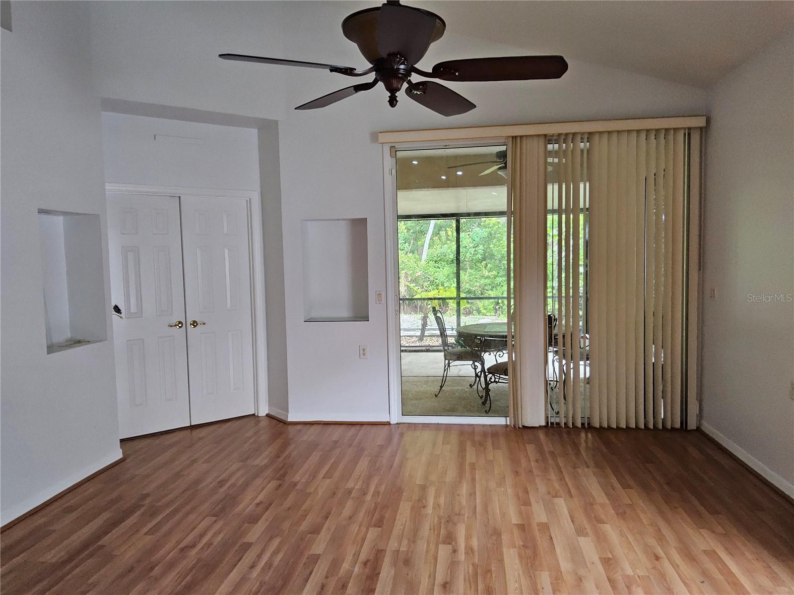 Image 17 of 28 For 8023 St. Andrews Way