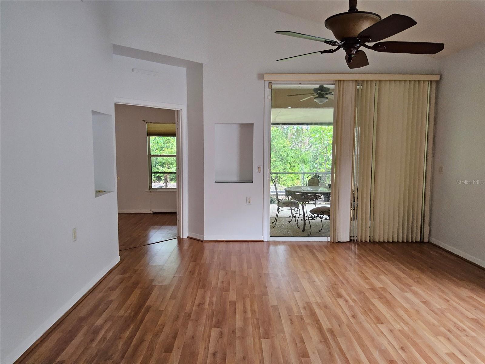 Image 18 of 28 For 8023 St. Andrews Way