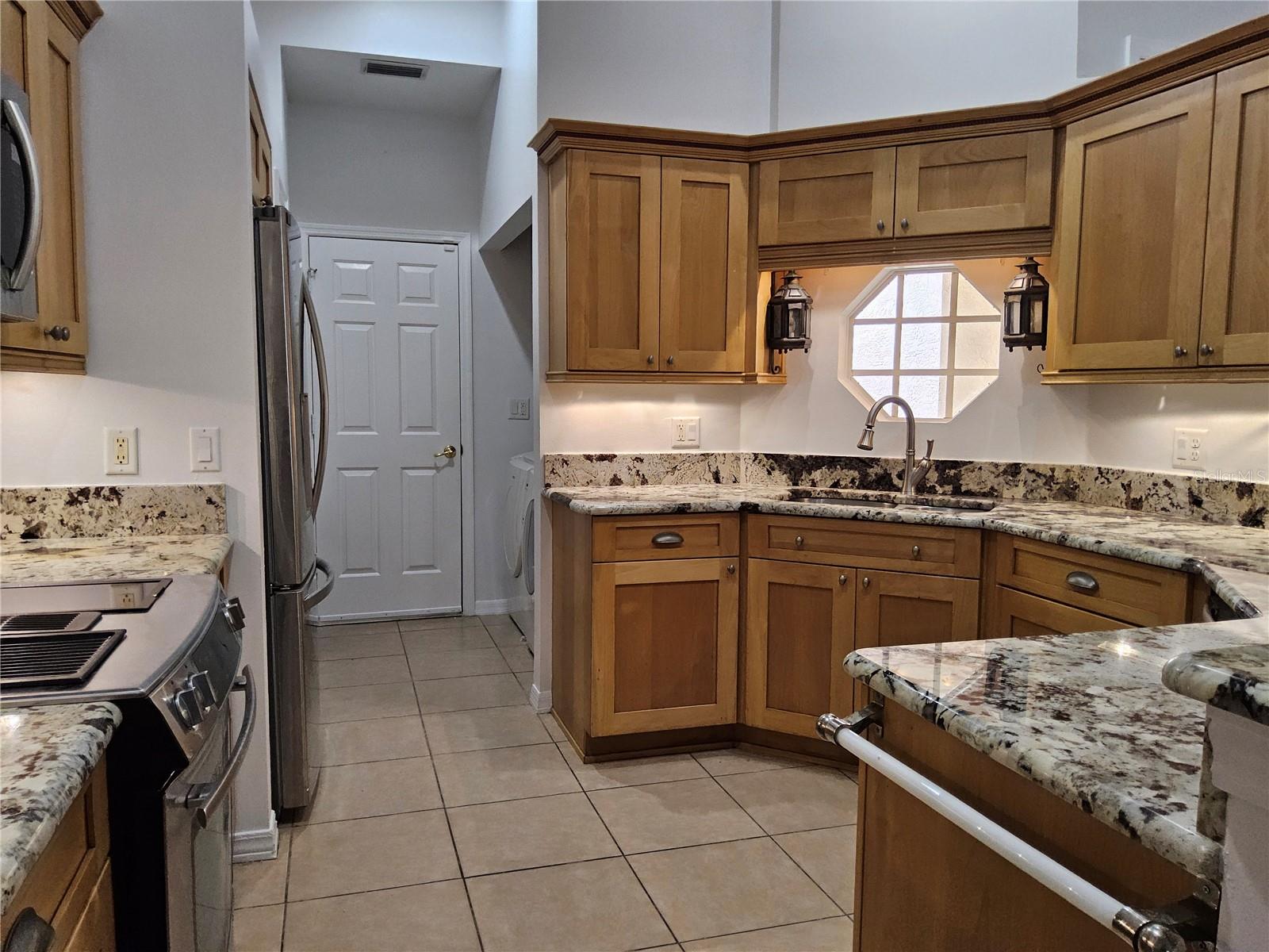 Image 21 of 28 For 8023 St. Andrews Way