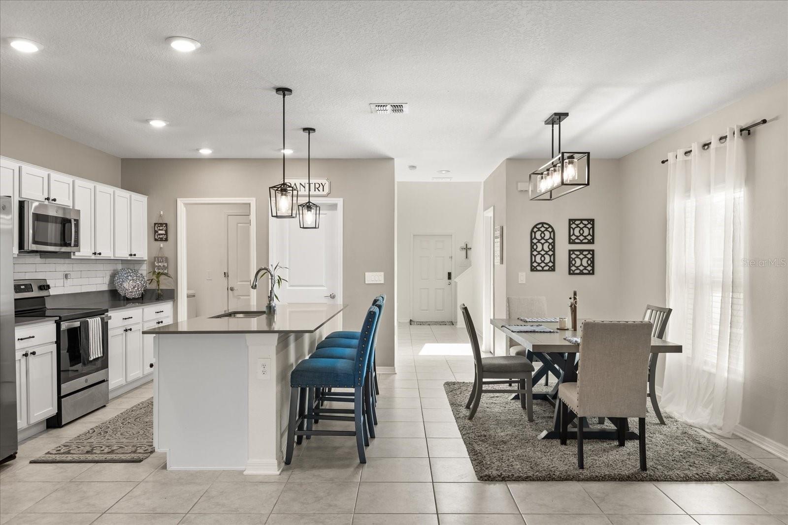 Image 12 of 37 For 4399 Babbling Brook Way