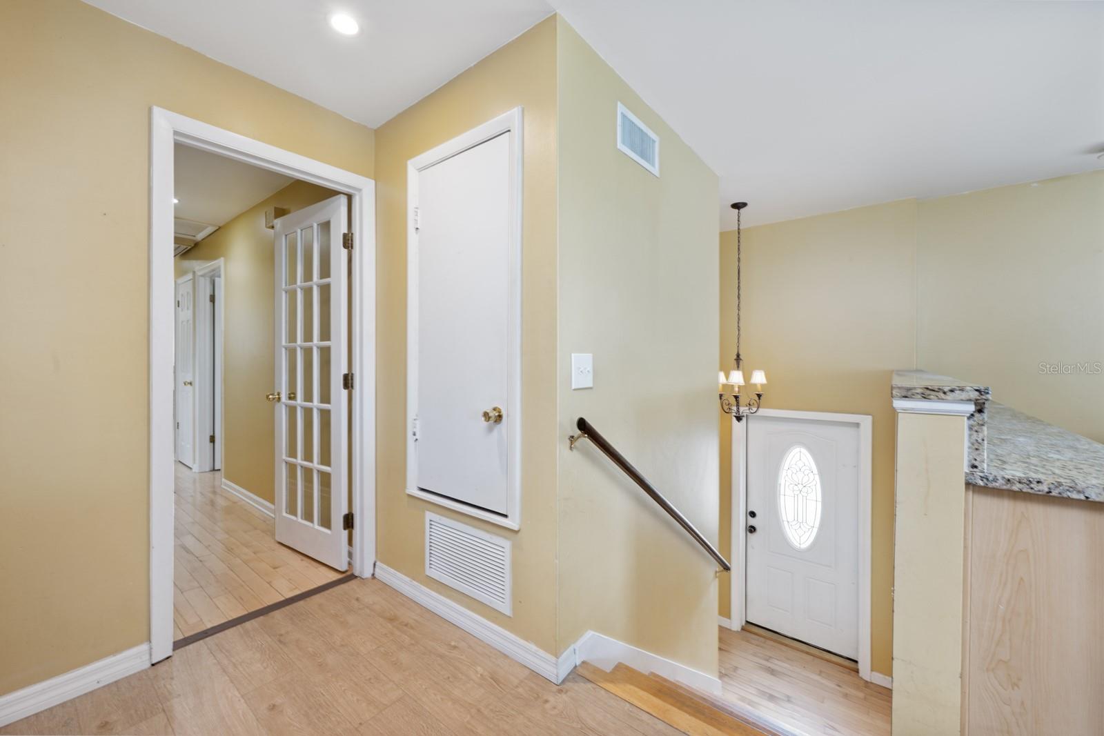 Image 13 of 25 For 504 Teakwood Drive