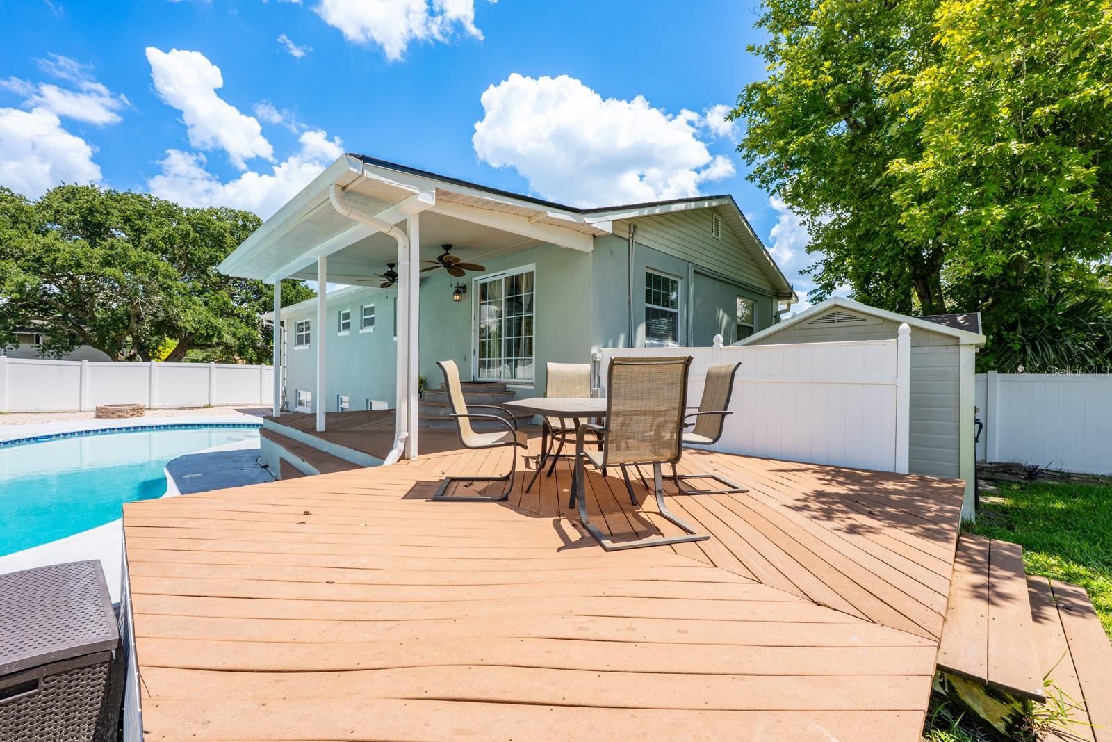 Image 21 of 25 For 504 Teakwood Drive