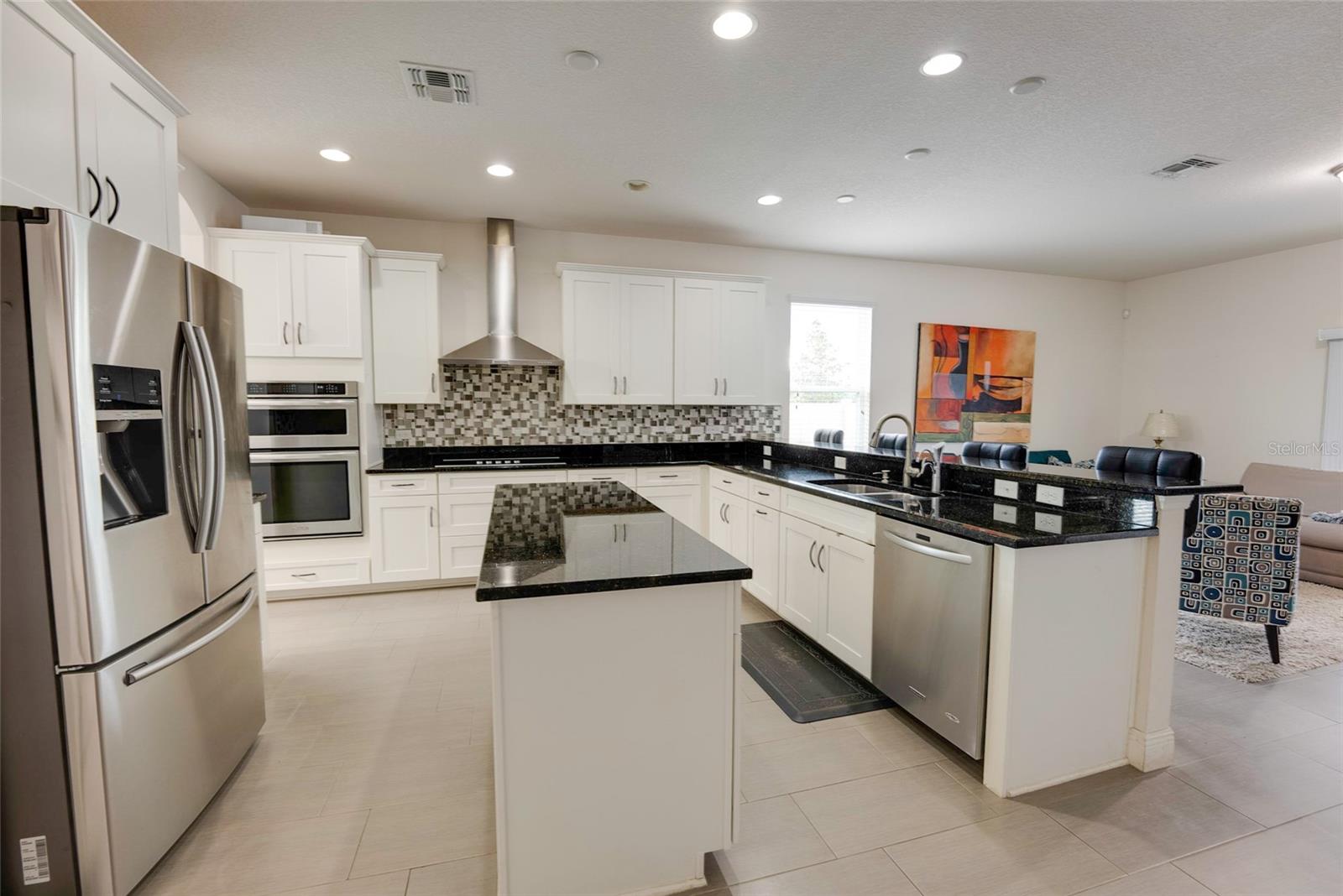 Image 10 of 31 For 5201 Villa Rosa Avenue