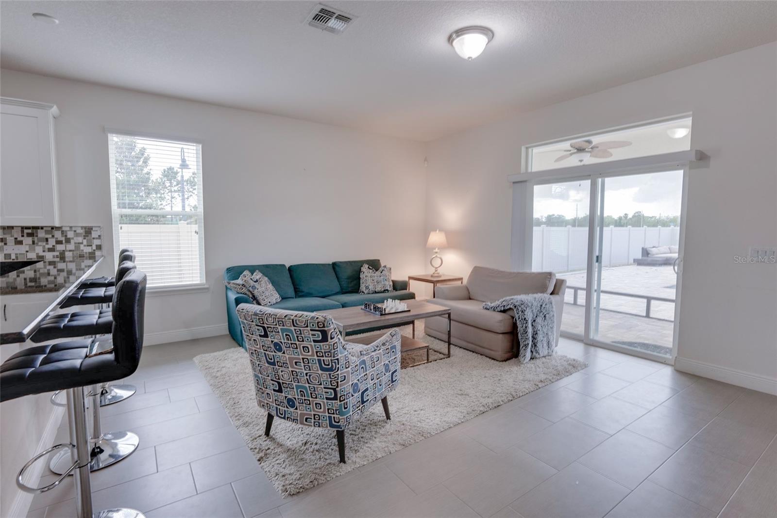 Image 14 of 31 For 5201 Villa Rosa Avenue