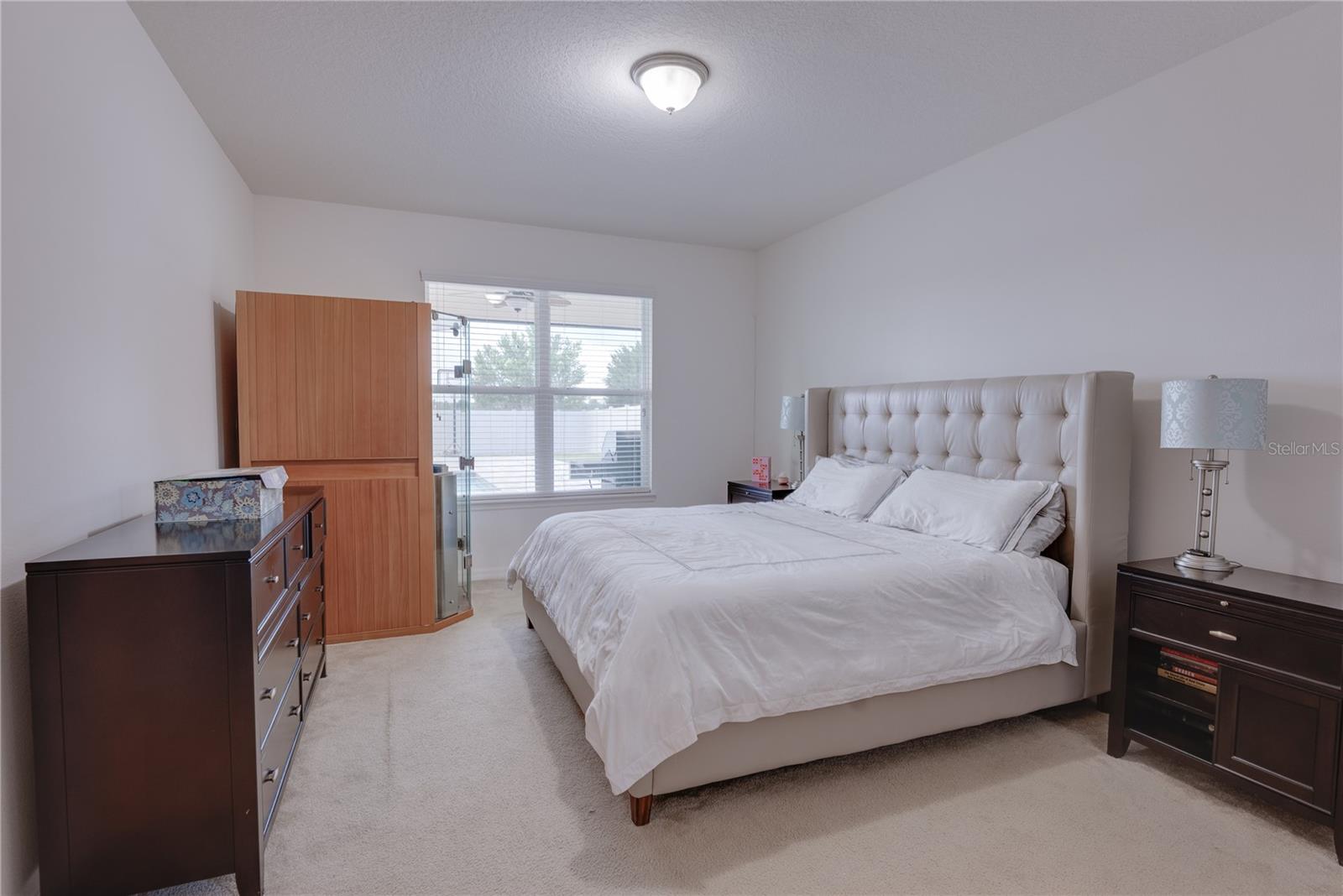Image 18 of 31 For 5201 Villa Rosa Avenue
