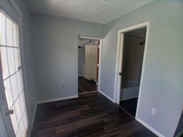 Image 10 of 33 For 839 Conreid Drive Ne