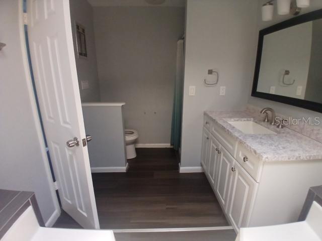 Image 19 of 33 For 839 Conreid Drive Ne