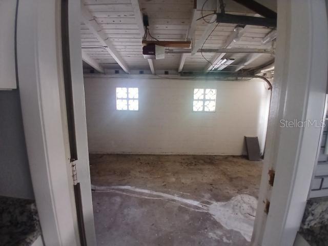 Image 22 of 33 For 839 Conreid Drive Ne