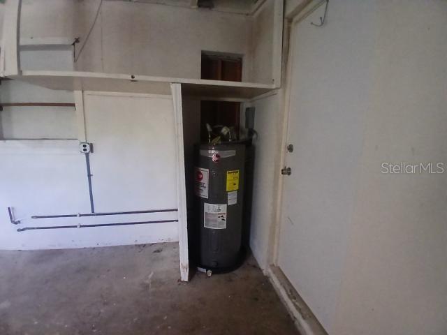 Image 24 of 33 For 839 Conreid Drive Ne