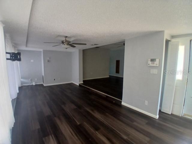 Image 3 of 33 For 839 Conreid Drive Ne