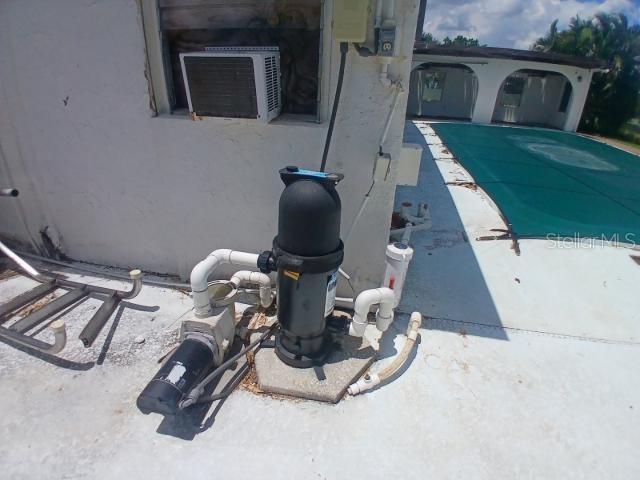 Image 32 of 33 For 839 Conreid Drive Ne