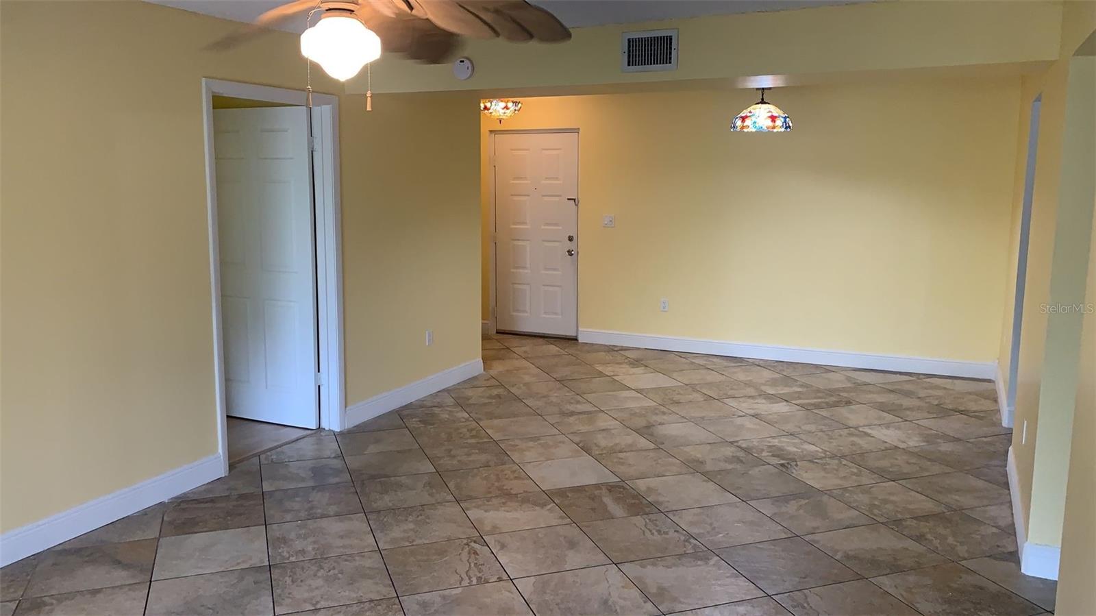 Image 10 of 37 For 721 Pine Island Road 401