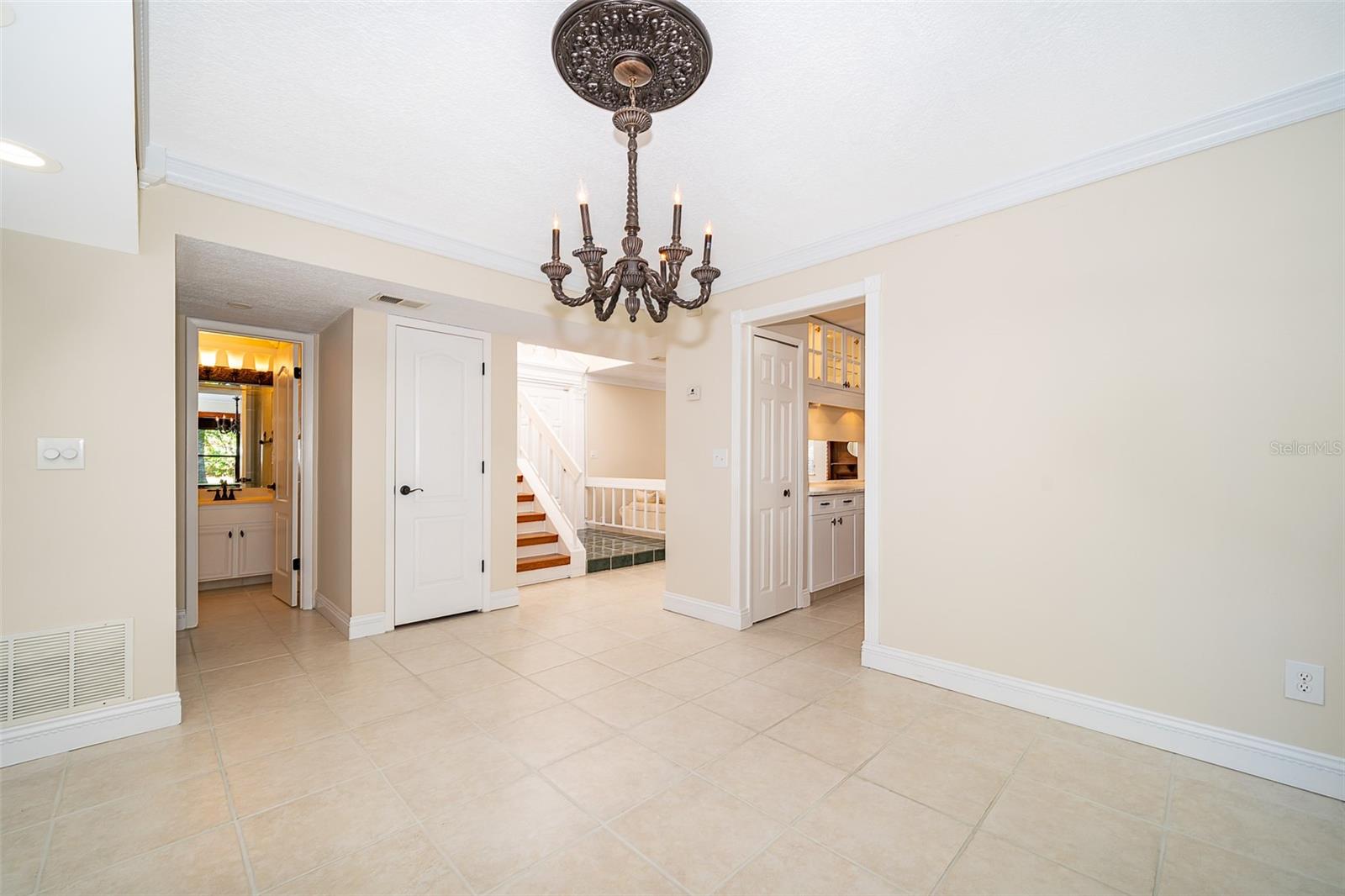 Image 11 of 36 For 821 Sheoah Circle