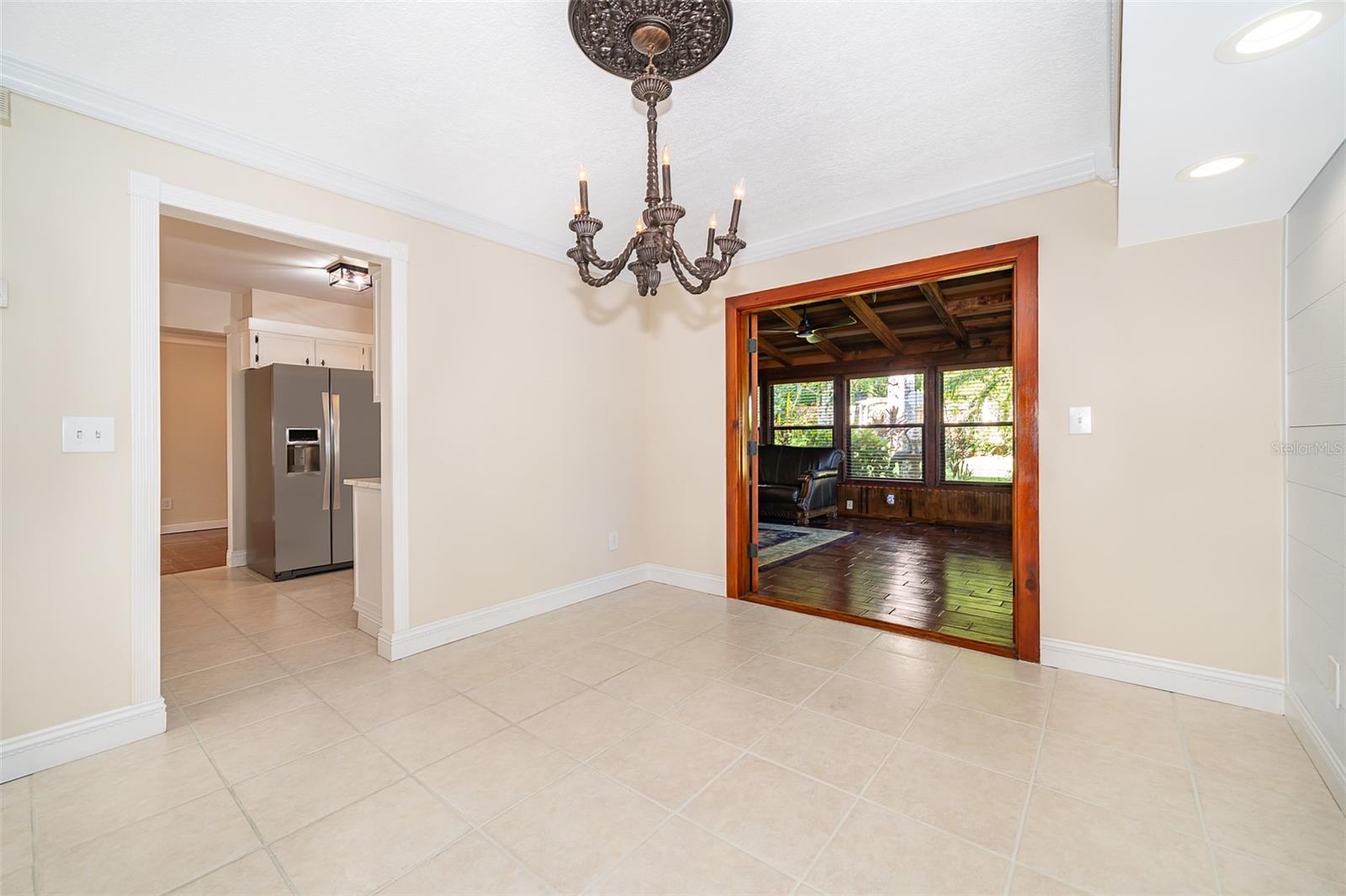 Image 13 of 36 For 821 Sheoah Circle