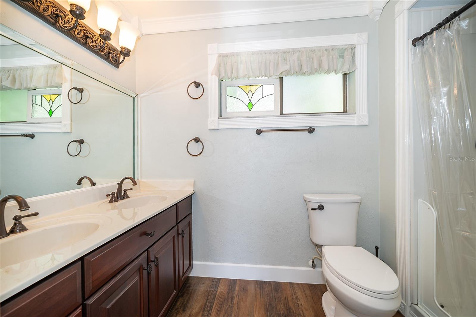 Image 22 of 36 For 821 Sheoah Circle