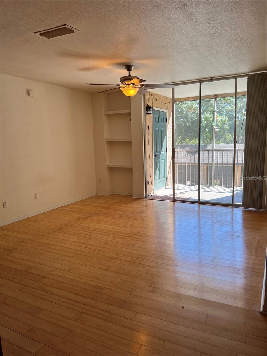 Image 3 of 36 For 7524 Seurat Street 12205