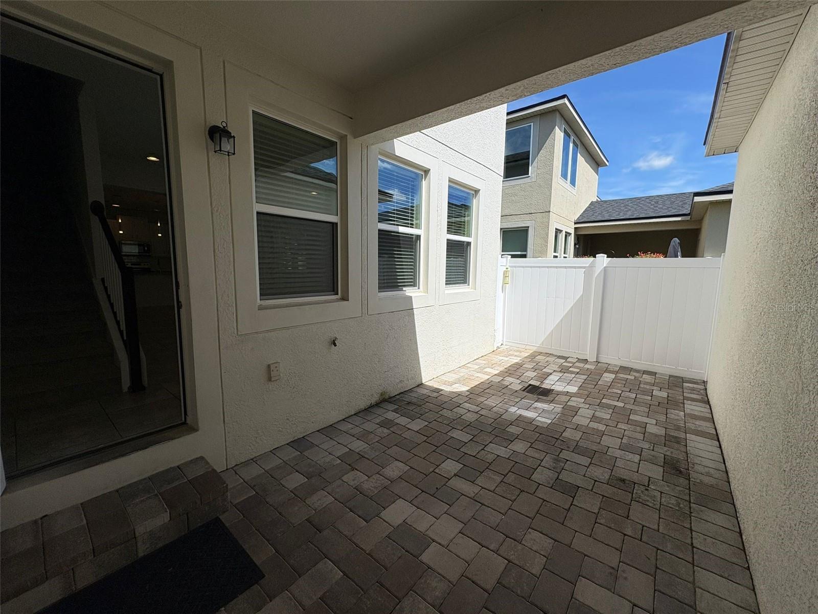 Image 17 of 47 For 15833 Marina Bay Dr