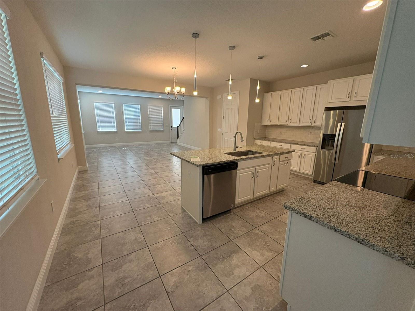 Image 8 of 47 For 15833 Marina Bay Dr