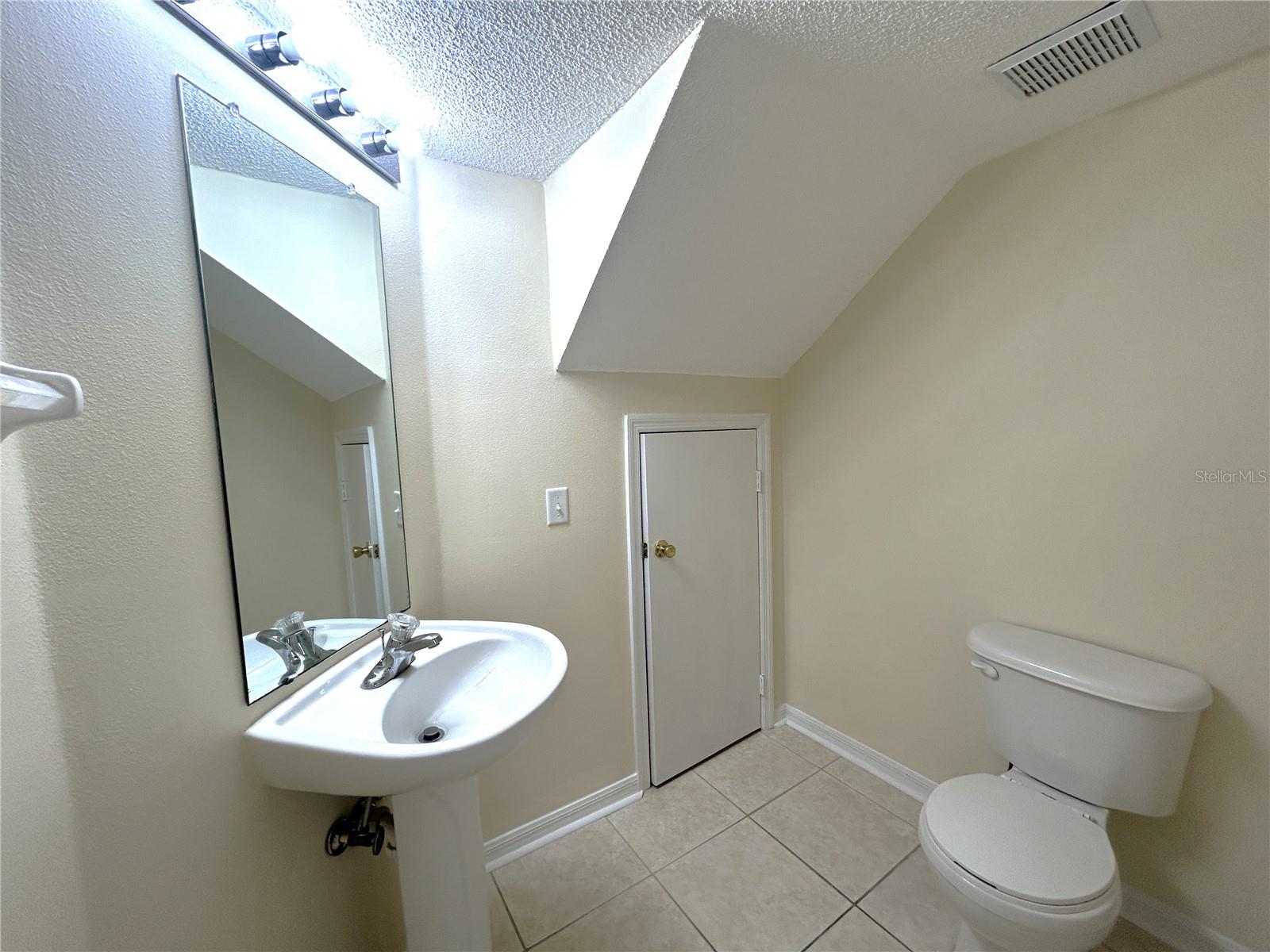 Image 20 of 22 For 7326 Bank Drive