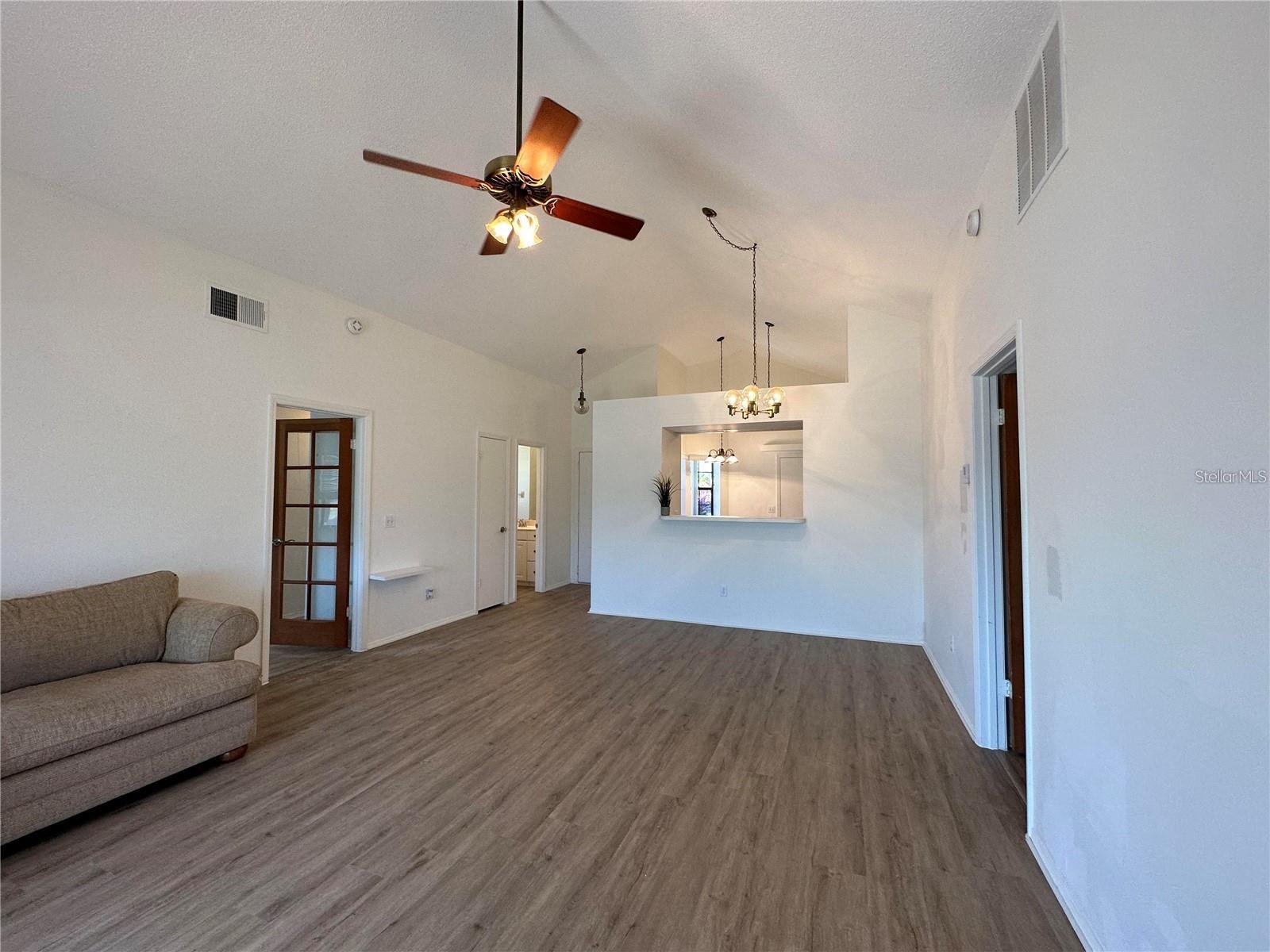 Image 3 of 17 For 2647 Horseshoe Bay Drive