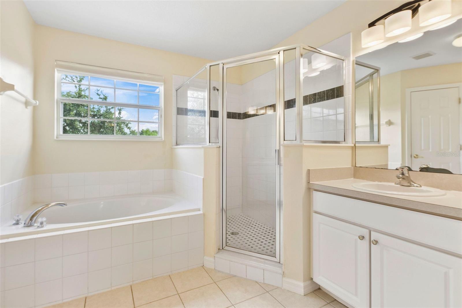 Image 6 of 15 For 642 Highgate Park Boulevard