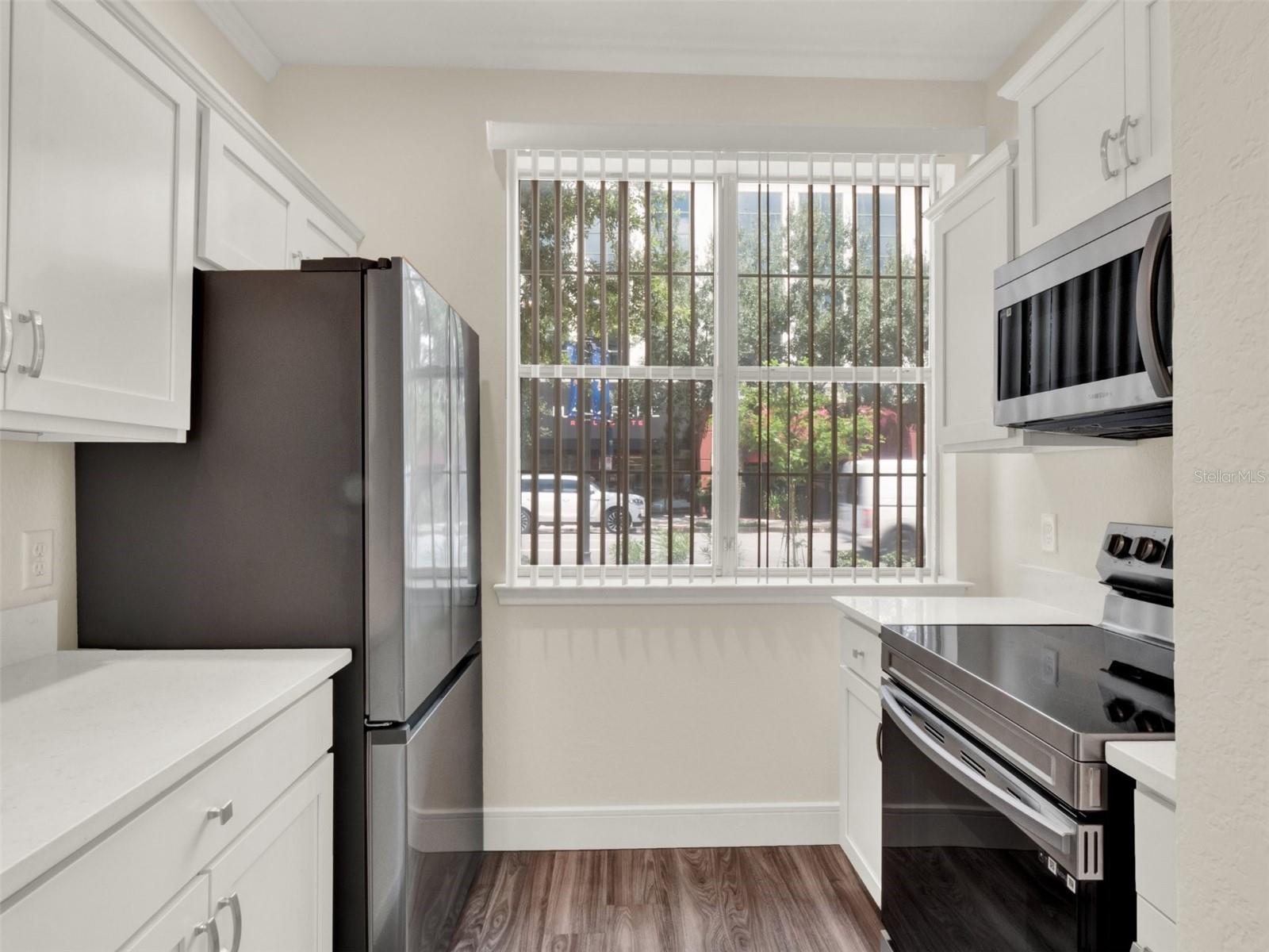 Image 12 of 32 For 860 Orange Avenue 118