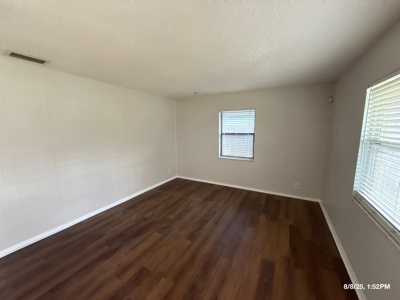 Image 4 of 14 For 4058 Minoso Street