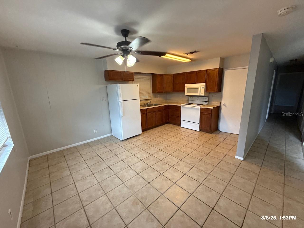 Image 7 of 14 For 4058 Minoso Street