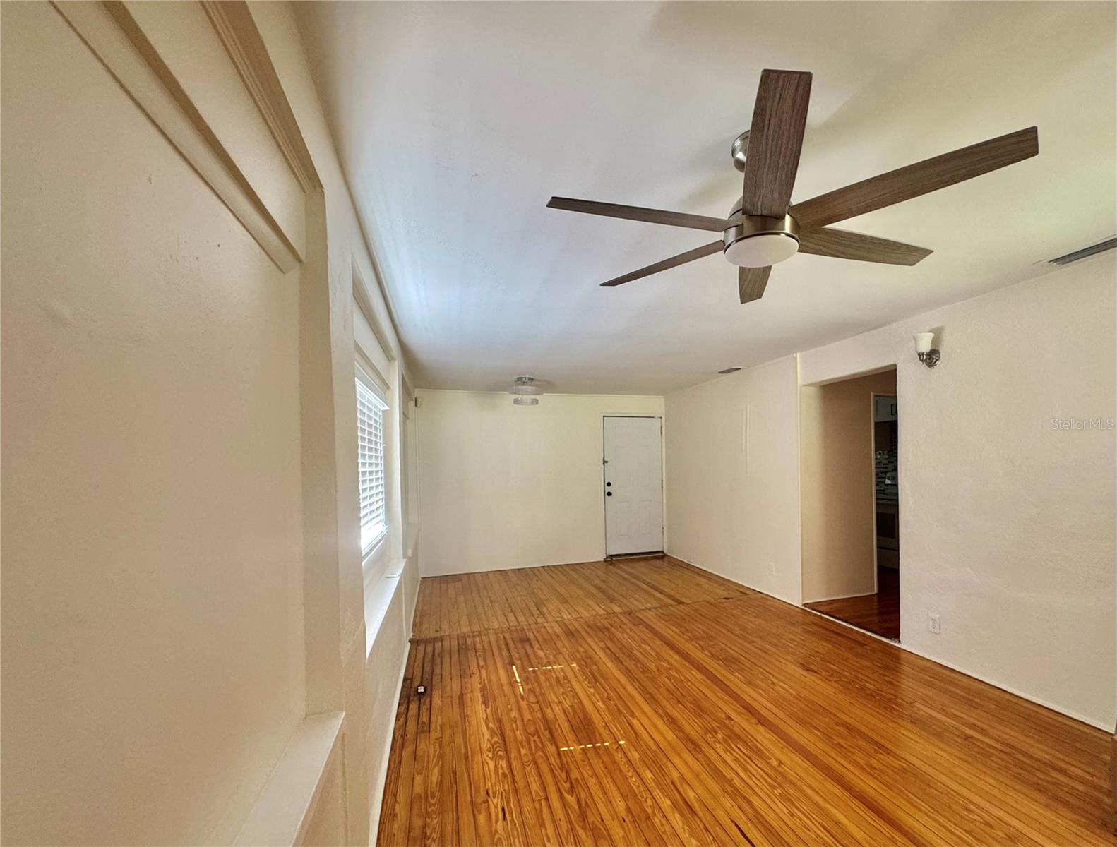 Image 2 of 16 For 2504 Jackson Street
