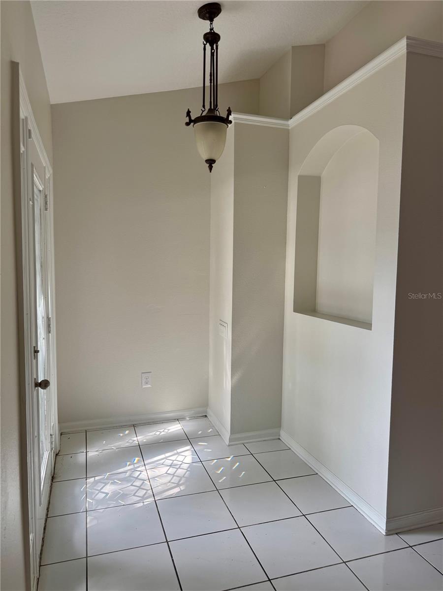 Image 5 of 22 For 6489 Winder Oaks Boulevard