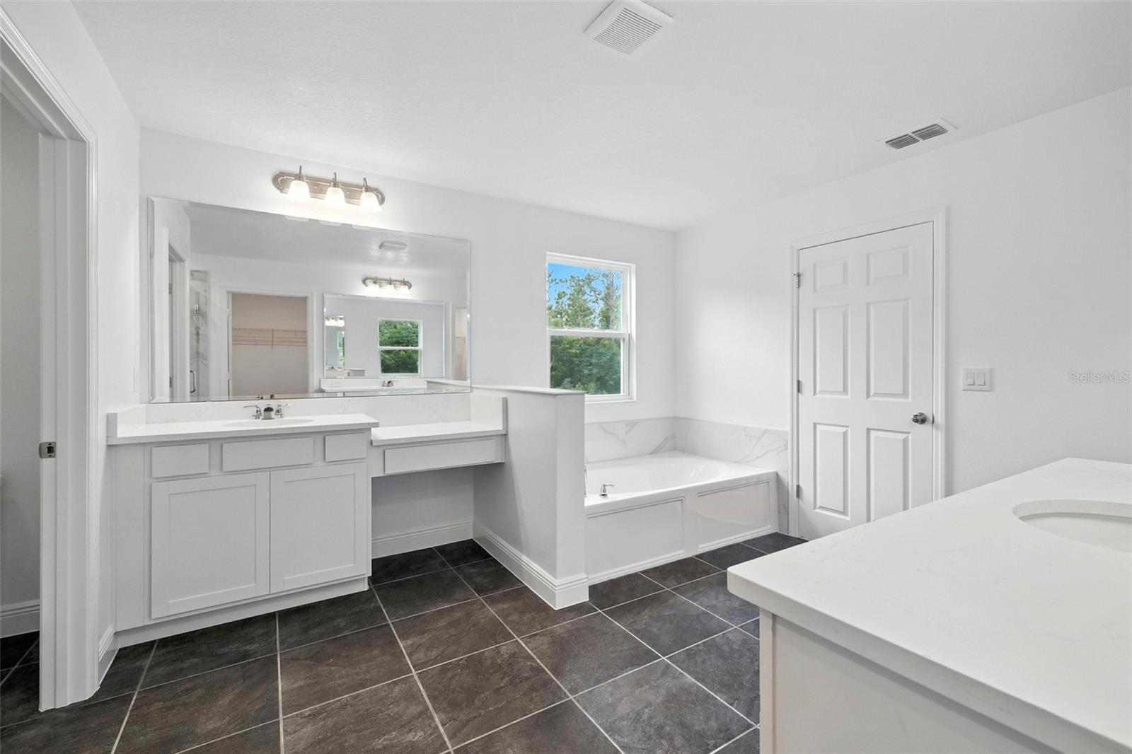 Image 15 of 21 For 5843 Sierra Crown Street