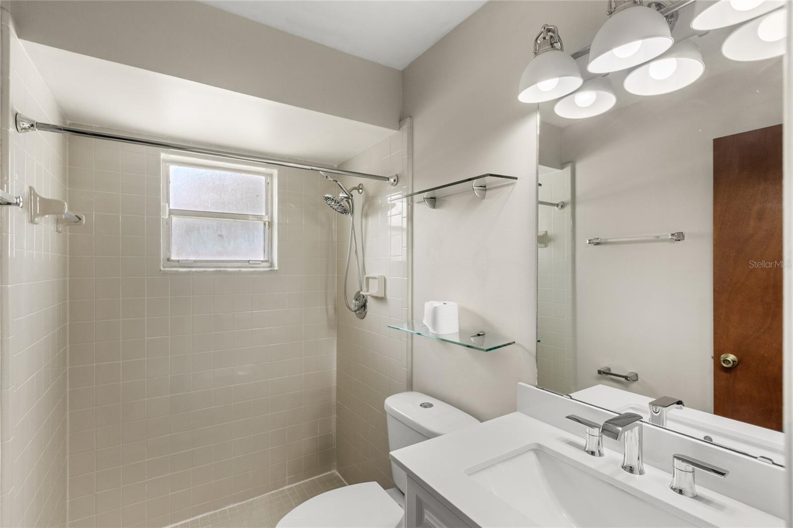 Image 17 of 32 For 2117 Opilana Street