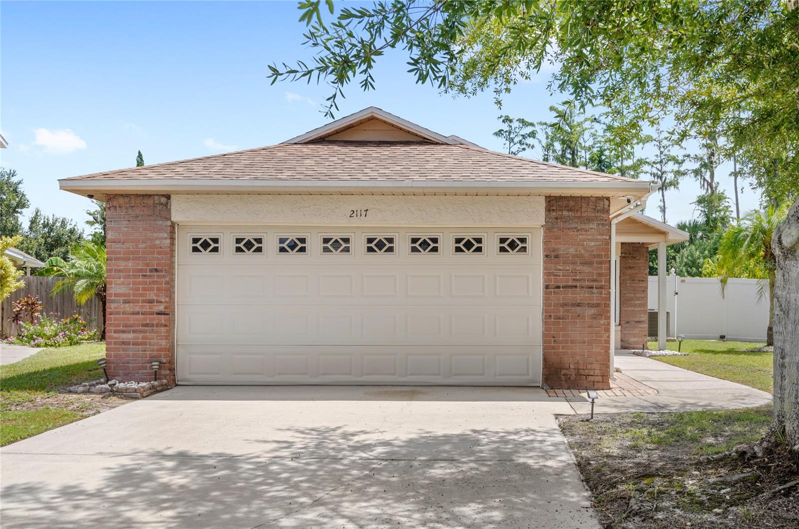 Image 2 of 32 For 2117 Opilana Street