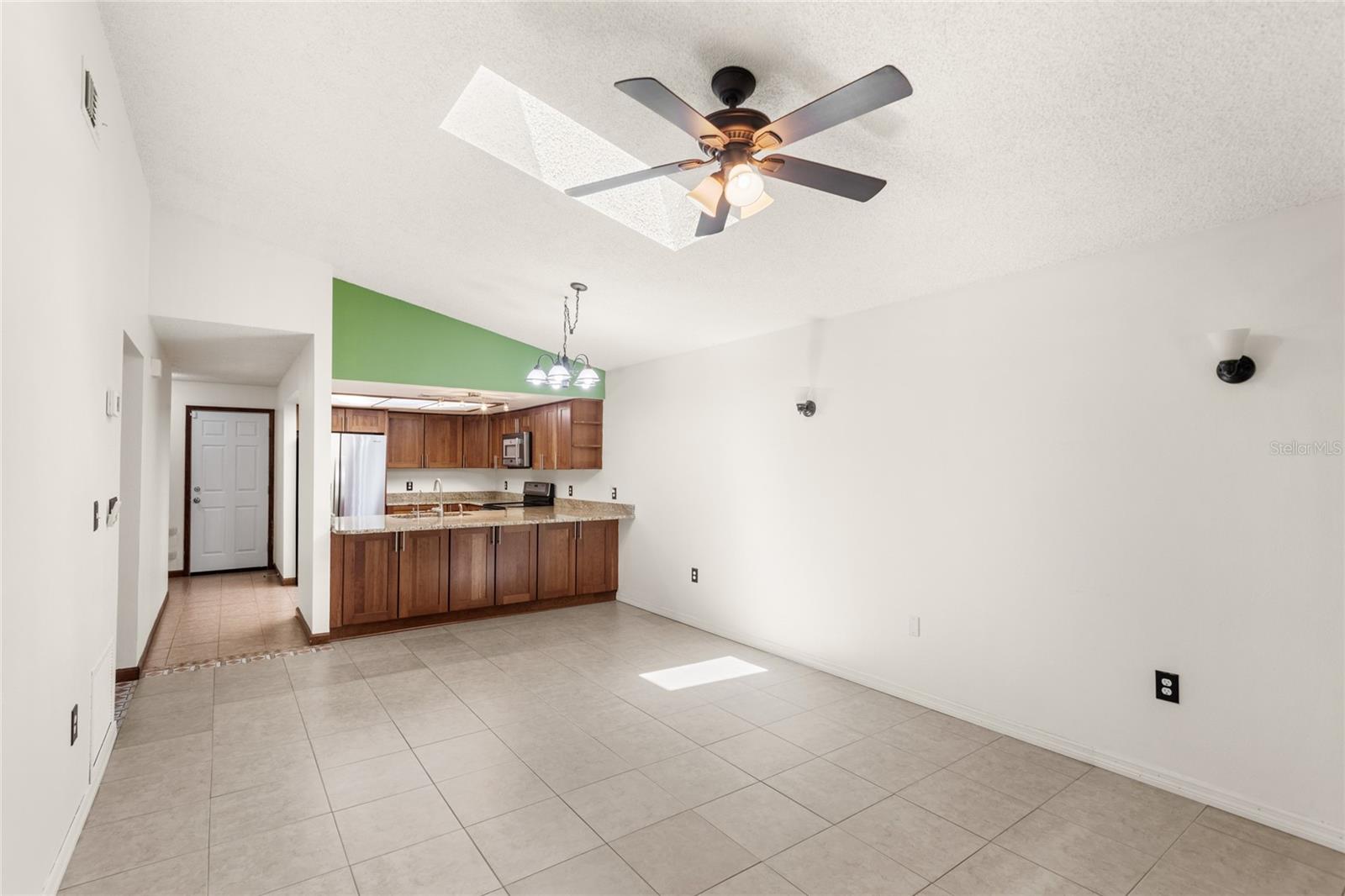 Image 5 of 32 For 2117 Opilana Street