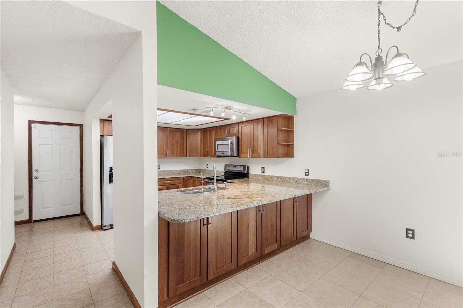 Image 9 of 32 For 2117 Opilana Street