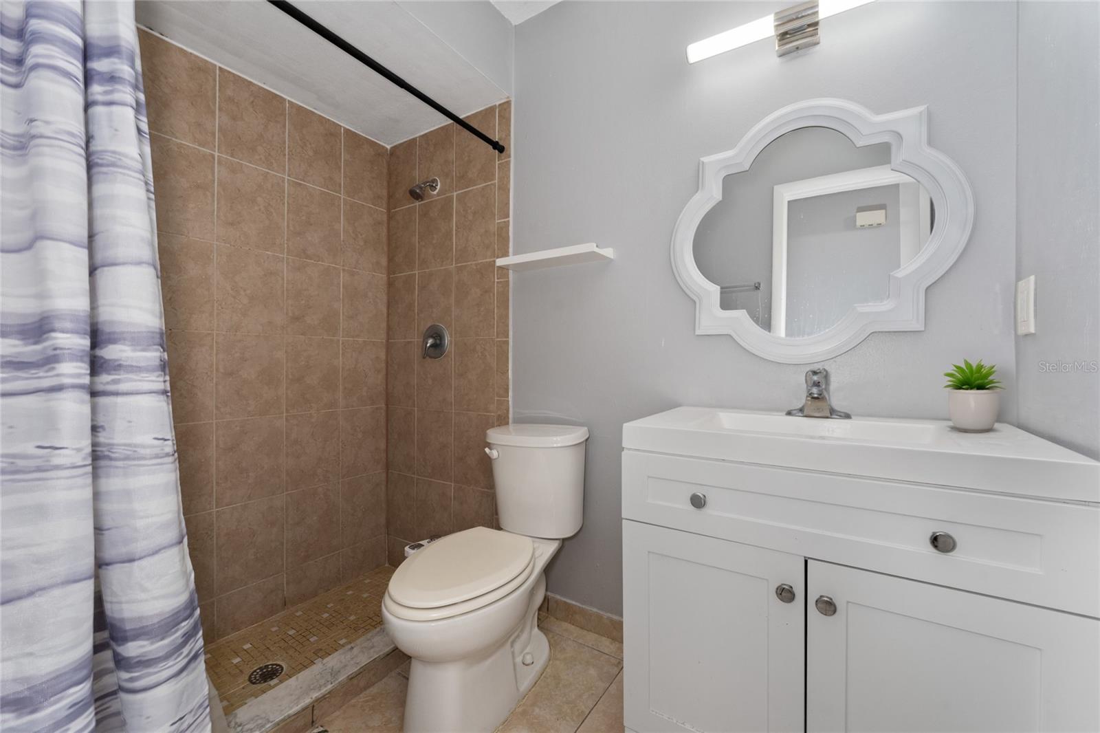 Image 12 of 27 For 126 Alderwood Drive